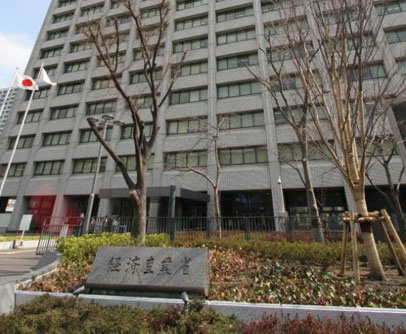 図 経済噞省総合庁舎本館