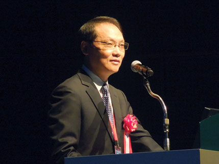 Po Wen Yen(hu━)、UMC、CEO(^真はUMC Technology Forumで講演した様子)