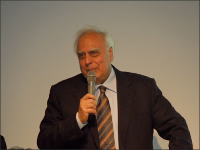 図1 インドのShri Kapil Sibal通信ITj臣