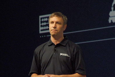 図1 2015Qの\術動向をまとめたNIのExecutive VP、Eric Starkloff ^真はNIWeek 2014でプレゼンした時のもの