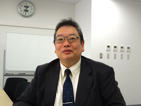 図1 国際集積エレクトロニクス研|開発センターのセンター長である遠藤哲r