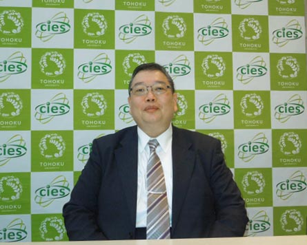 図1 東j(lu┛)学国際集積エレクトロニクス研|開発センター長 遠藤哲r(hu━)