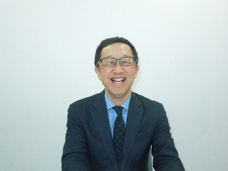 図1 東Bj(lu┛)学 d.labのセンター長である田忠広教b