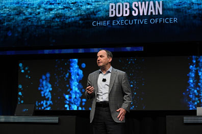 図1 Intel CEOのBob Swan 出Z:Intel Corp.
