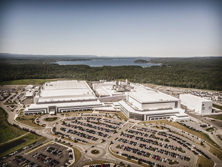 図1 ニューヨークΕ泪襯燭砲△Fab 8工場 出Z:GlobalFoundries