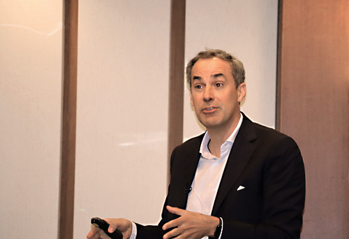 図1 Siemens社D締役兼Digital Industries靆CEOのCedrik Neike