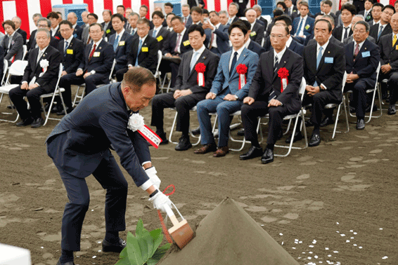 工式での小池淳I代表D締役社長 / ラピダス