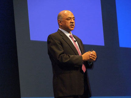 図1 IBMのHybrid Cloud兼IBM Research Director担当Corporate Senior VPのArvind Krishna(hu━)