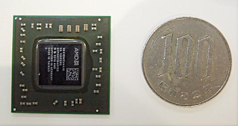 図1 AMDの新型APU「Bald Eagle」 硬貨とほぼ同じjきさ