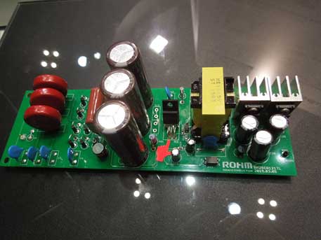 4Υȥɥ饤ŤSiCѥMOSFETj3ܤΥŲ򥳥ǥ󥵤ȲΥȥ󥹤ë֤ˤTO-220ΥѥMOSFETʘؤǤ⿃Ƥ