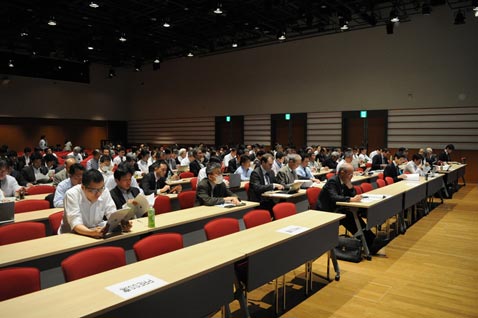 図1 MEF 2016の景 出Z:MEMS Engineer Forum 2016