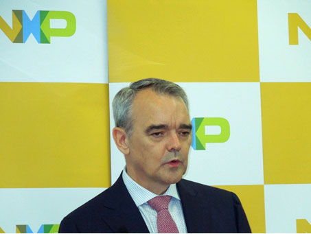 図1 NXP Semiconductor社Automotive Microcontrollers and Processors靆腑沺璽吋謄ング&ディストリビューション担当副社長のRoss McOuat