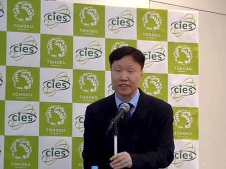 図1 Samsung Electronicsファウンドリ業陝LSI PA Teamの席エンジニアのYong Kyu Lee