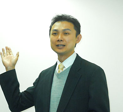 図1 Lattice Semiconductor社アジア諒人涼楼茲マーケティングディレクタのYing Chen