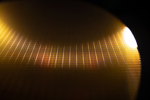 図1 Micron、1β nmノードの64GビットDDR5x-DRAMをサンプル出荷 出Z:Micron Technology