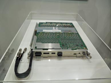 図1 アドバンテストのハンドラM4871の心臓陲砲△燭襯棔璽